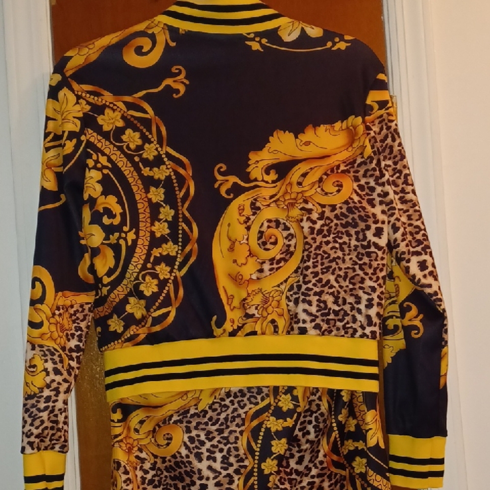 Vibrant Patterned Jacket and Pants Set - Picture 4 of 10
